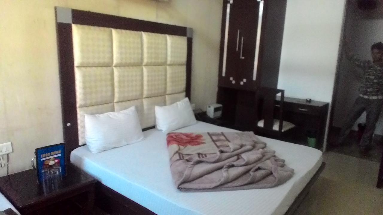 Vishal 3* New Delhi