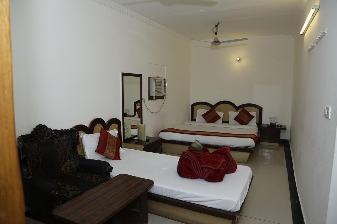 Vishal Guest house New Delhi