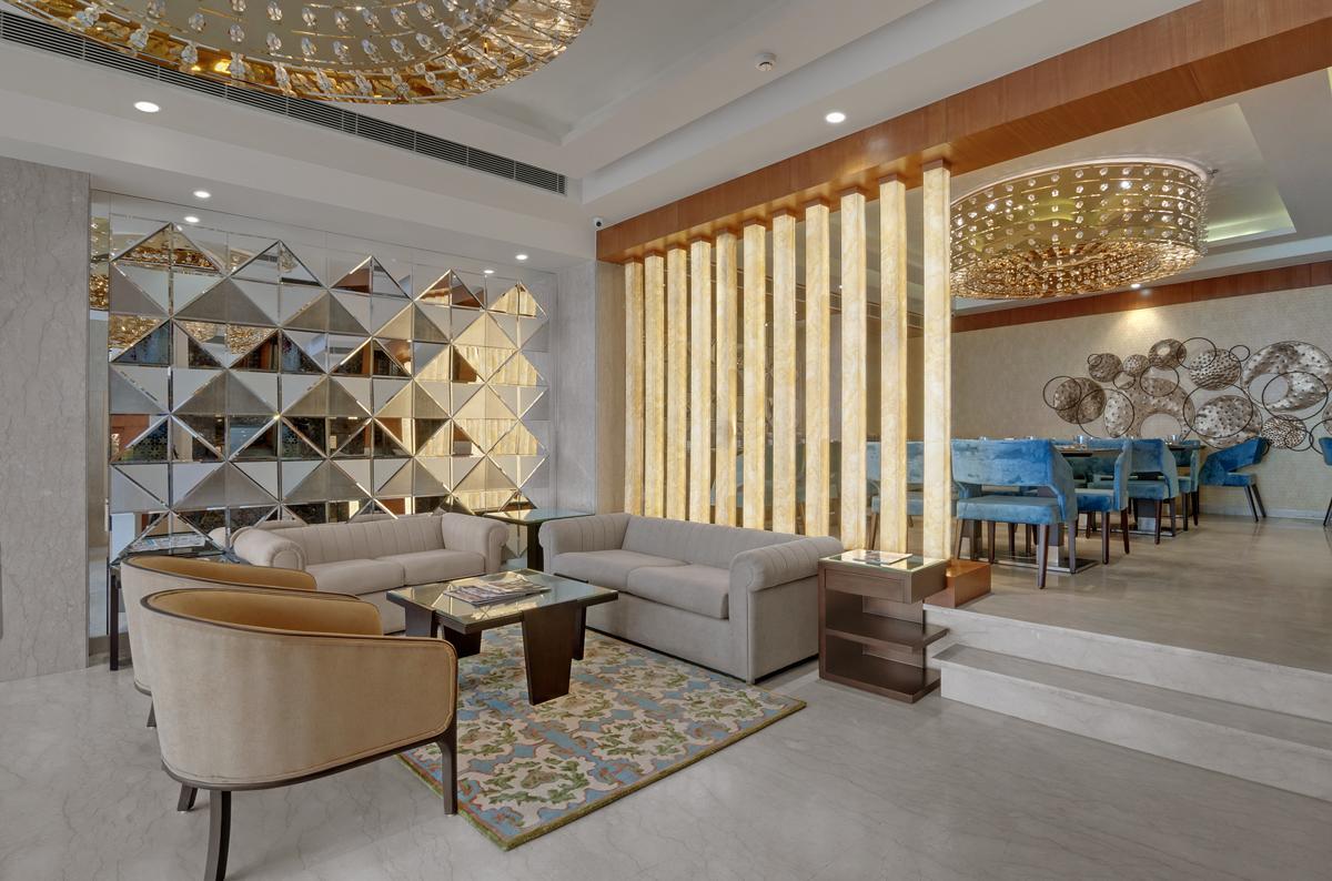 Hotel Beacon Nirman Vihar