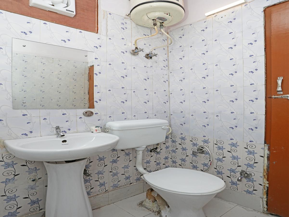 Oyo 11924 Jp Residency Hotel 3*