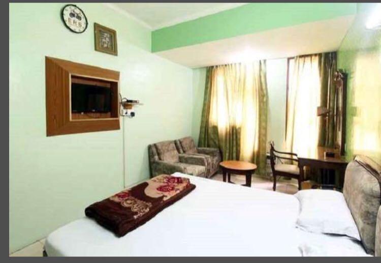 Sukant Palace Hotel