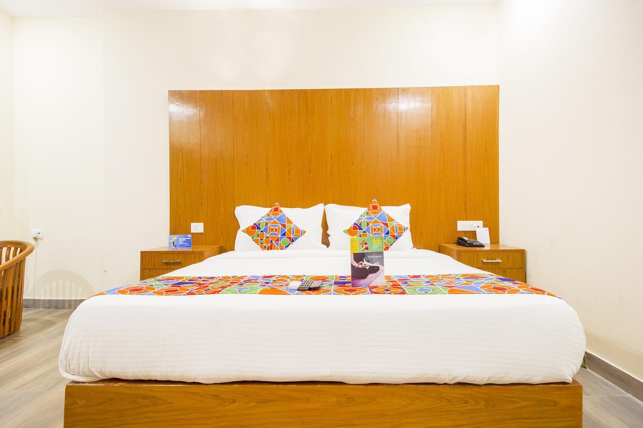 Hotel Fabhotel Aries Near Igi Airport 3*