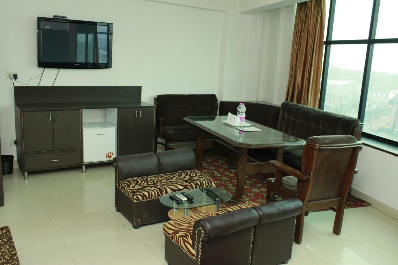 Airport Port View 3* New Delhi