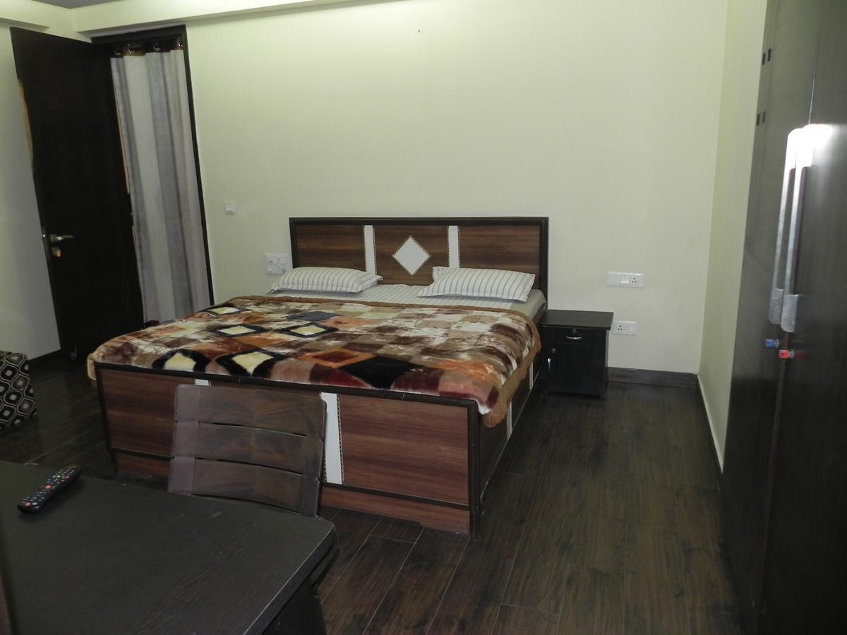 Bed & Breakfast The Raveesh - 2Bhk Fully Furnished Apartment J85 2*