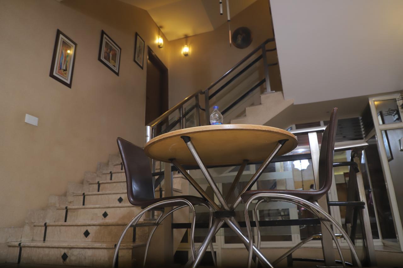 Singh Sahib Hotel