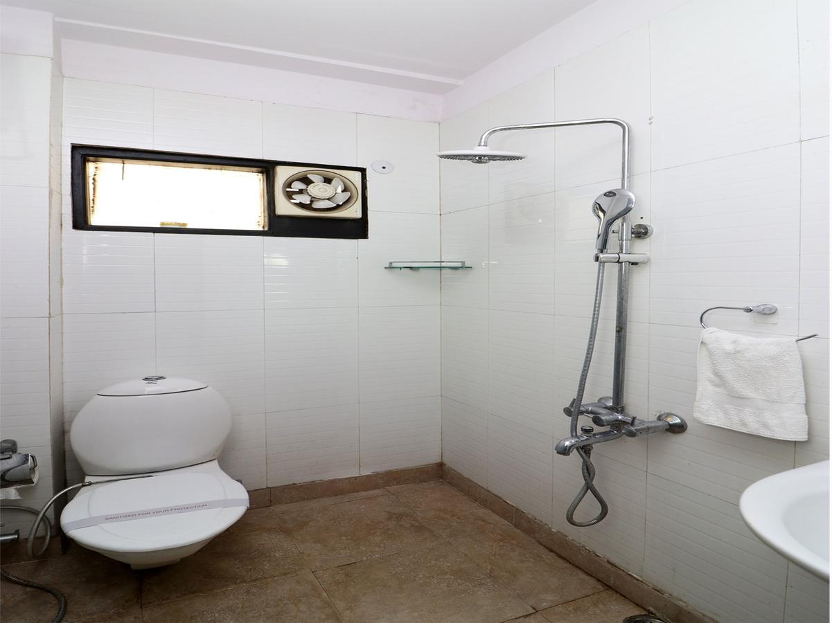 Hotel Oyo 13451 Star Corporate Avenue