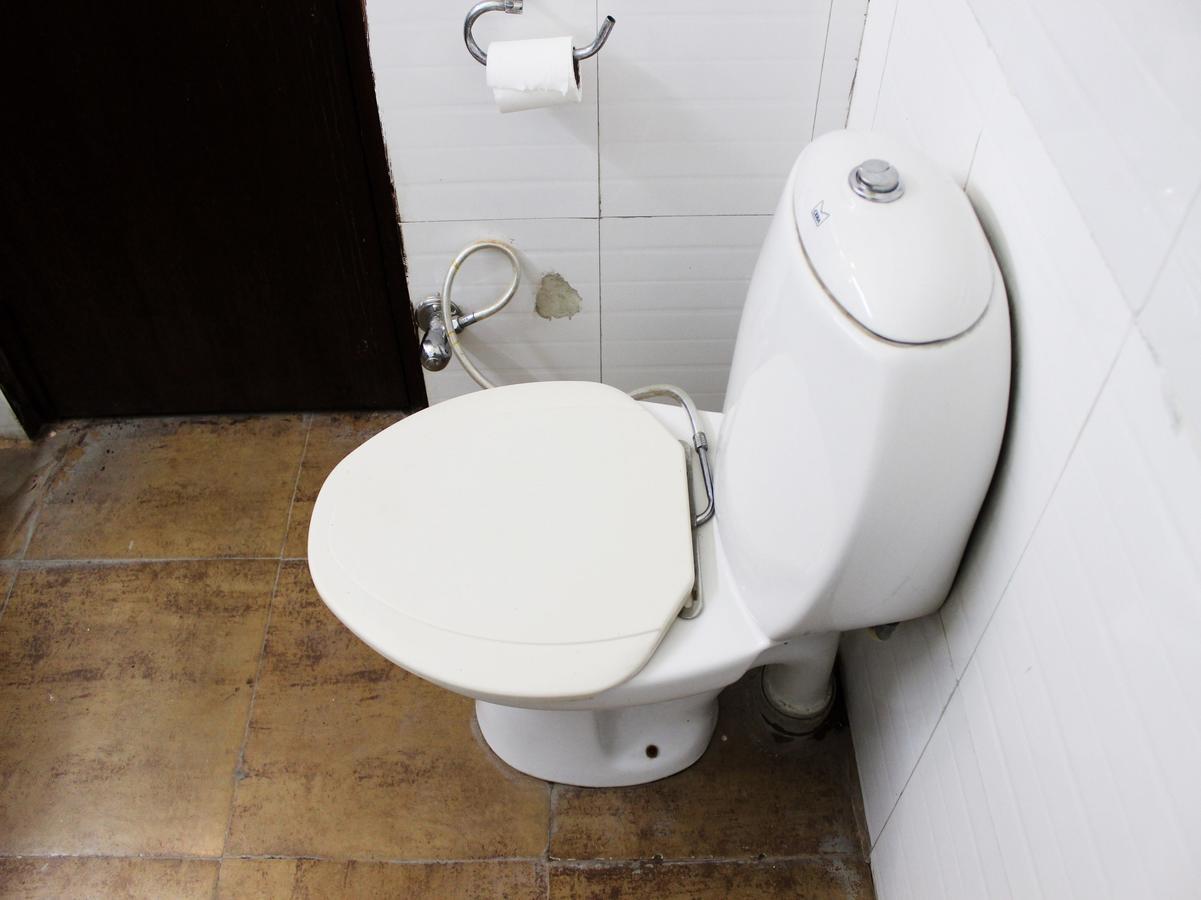 Oyo 2373 D Hotel New Delhi