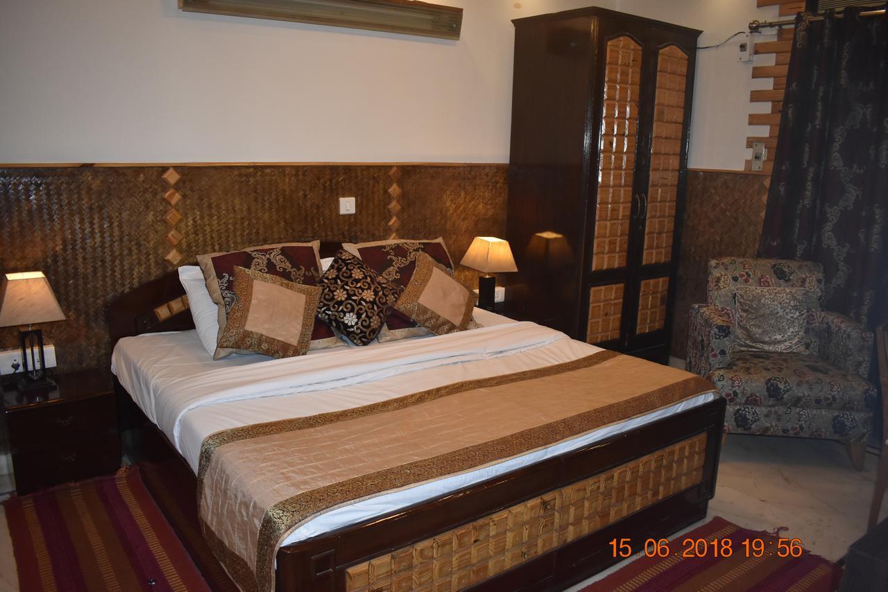 Megha Homestay New Delhi