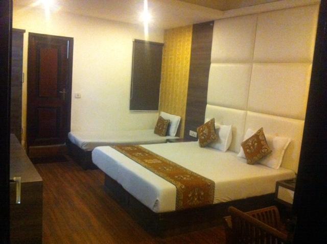 Hotel Karat 87 New Delhi