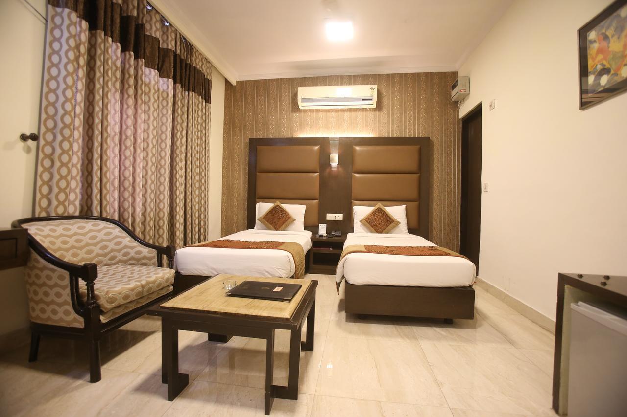 Amar Inn- Lajpat Nagar Market