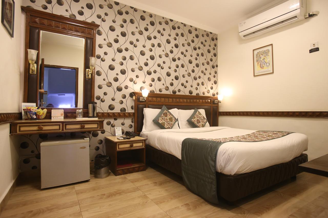 Bed & Breakfast Amar Inn- Lajpat Nagar Market New Delhi
