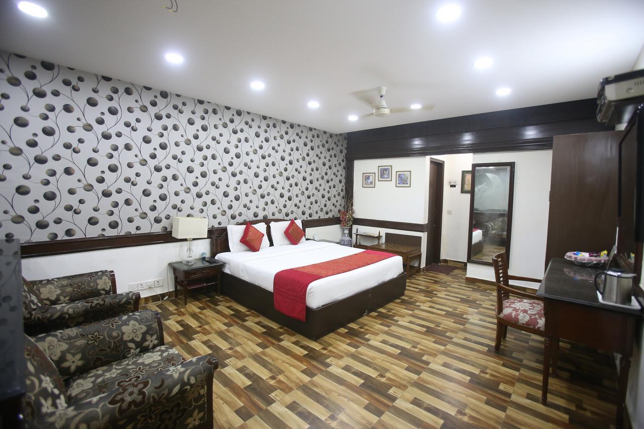Bed & Breakfast Amar Inn- Lajpat Nagar Market New Delhi