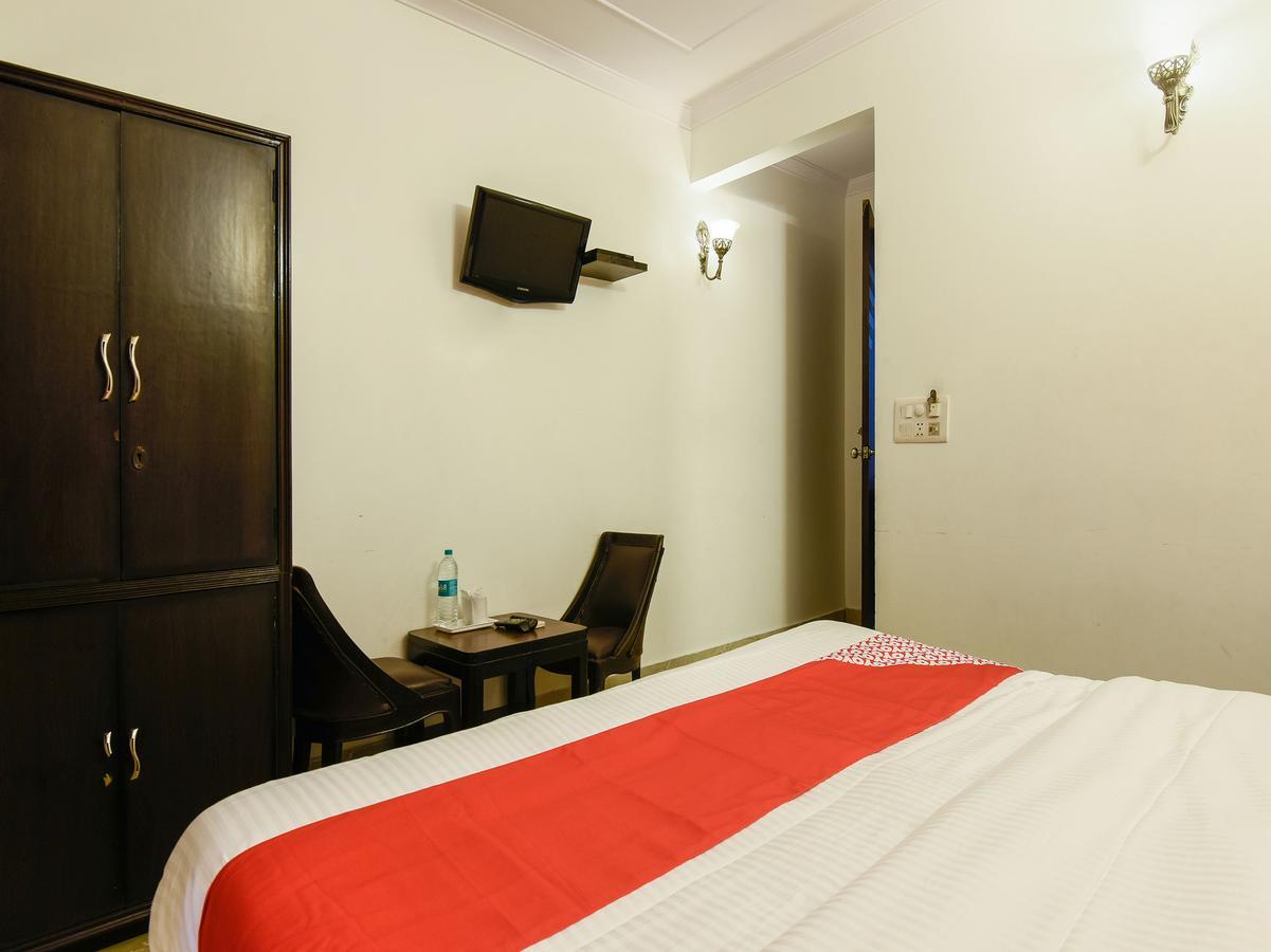 Amrit Hotel 3*