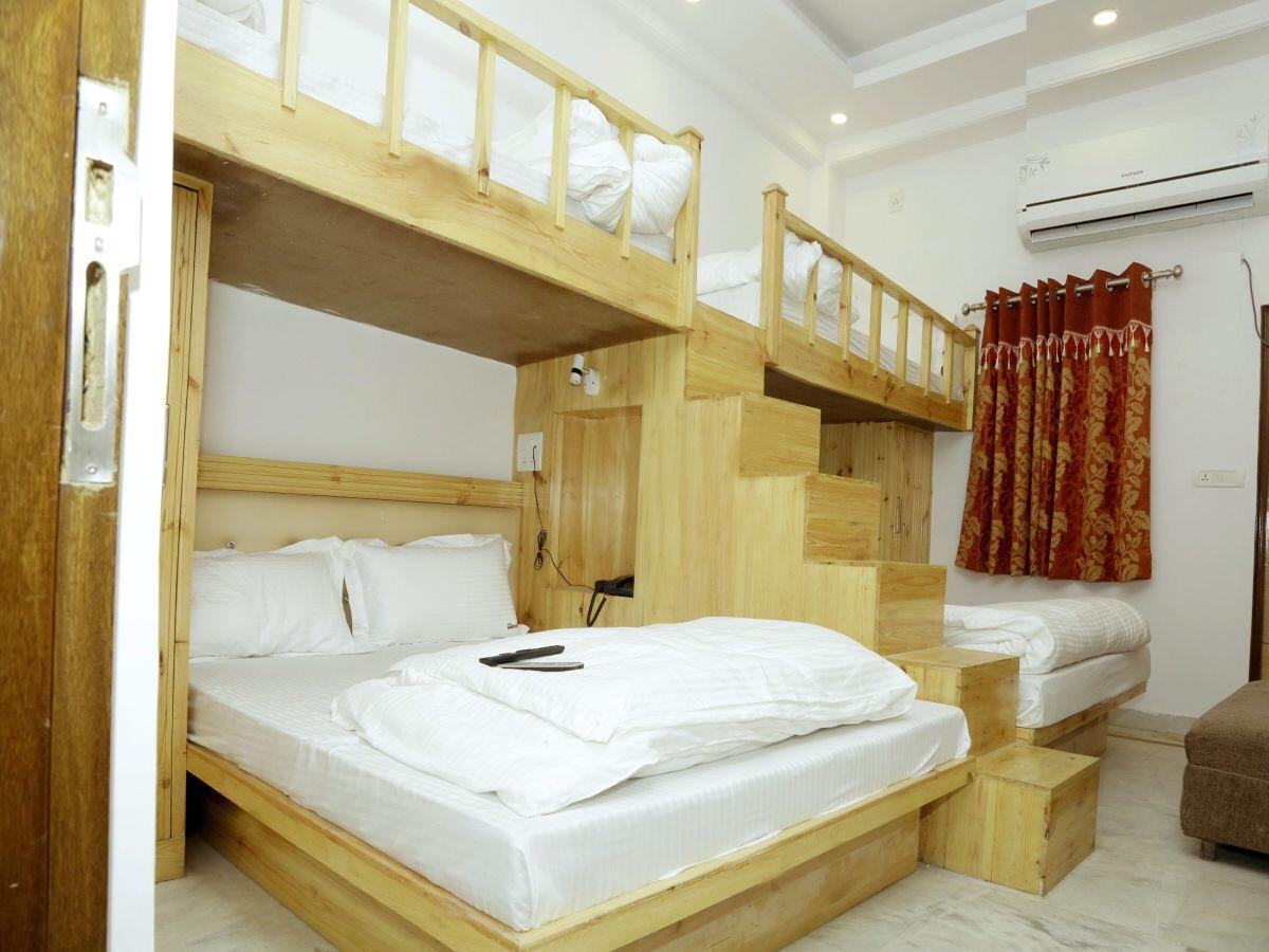 Friends By Backpackers Heaven- Railway Station - Paharganj Albergue