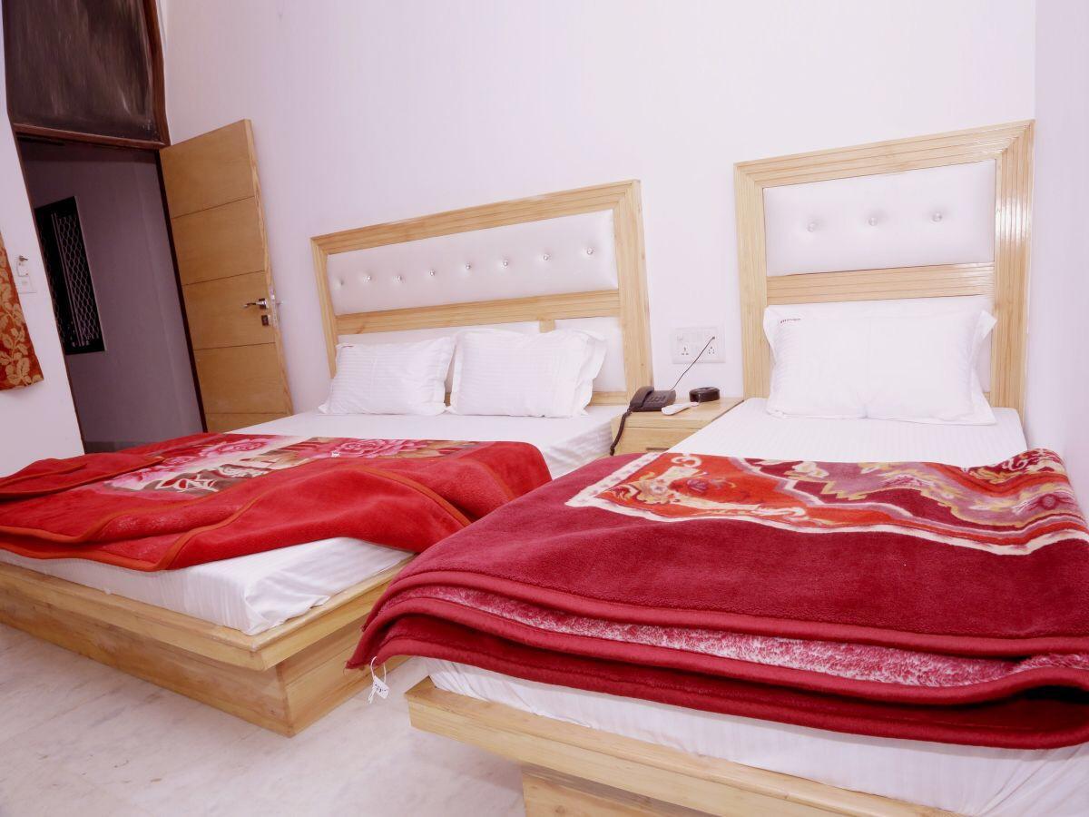 Friends By Backpackers Heaven- Railway Station - Paharganj Albergue