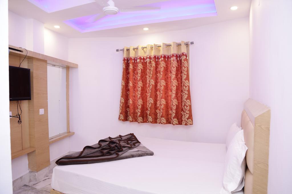 Albergue Friends By Backpackers Heaven- Railway Station - Paharganj Nova Deli
