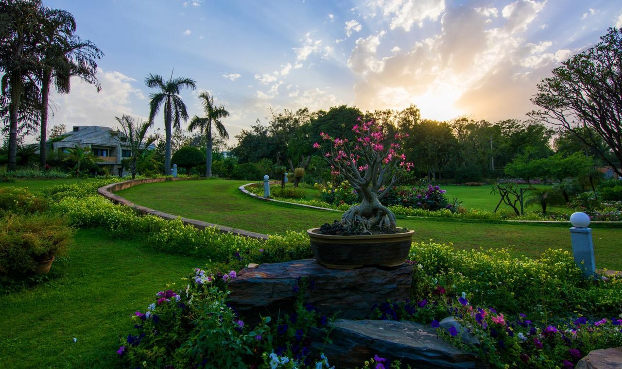 V Resorts Farm Delhi Resort Nova Deli
