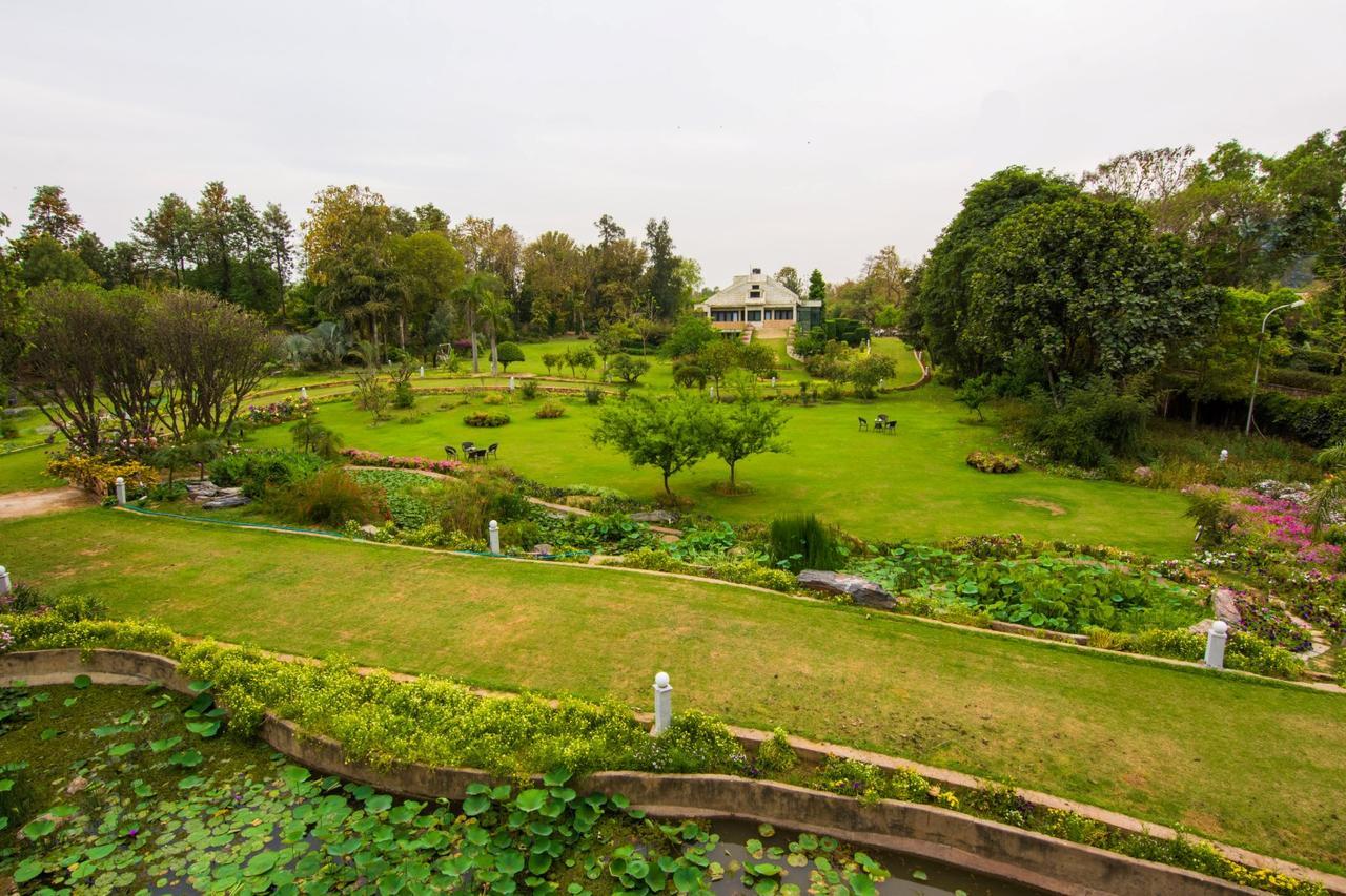 V Resorts Farm Delhi Resort Nova Deli