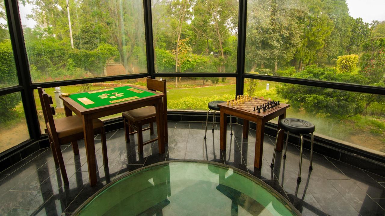 V Resorts Farm Delhi Resort Nova Deli