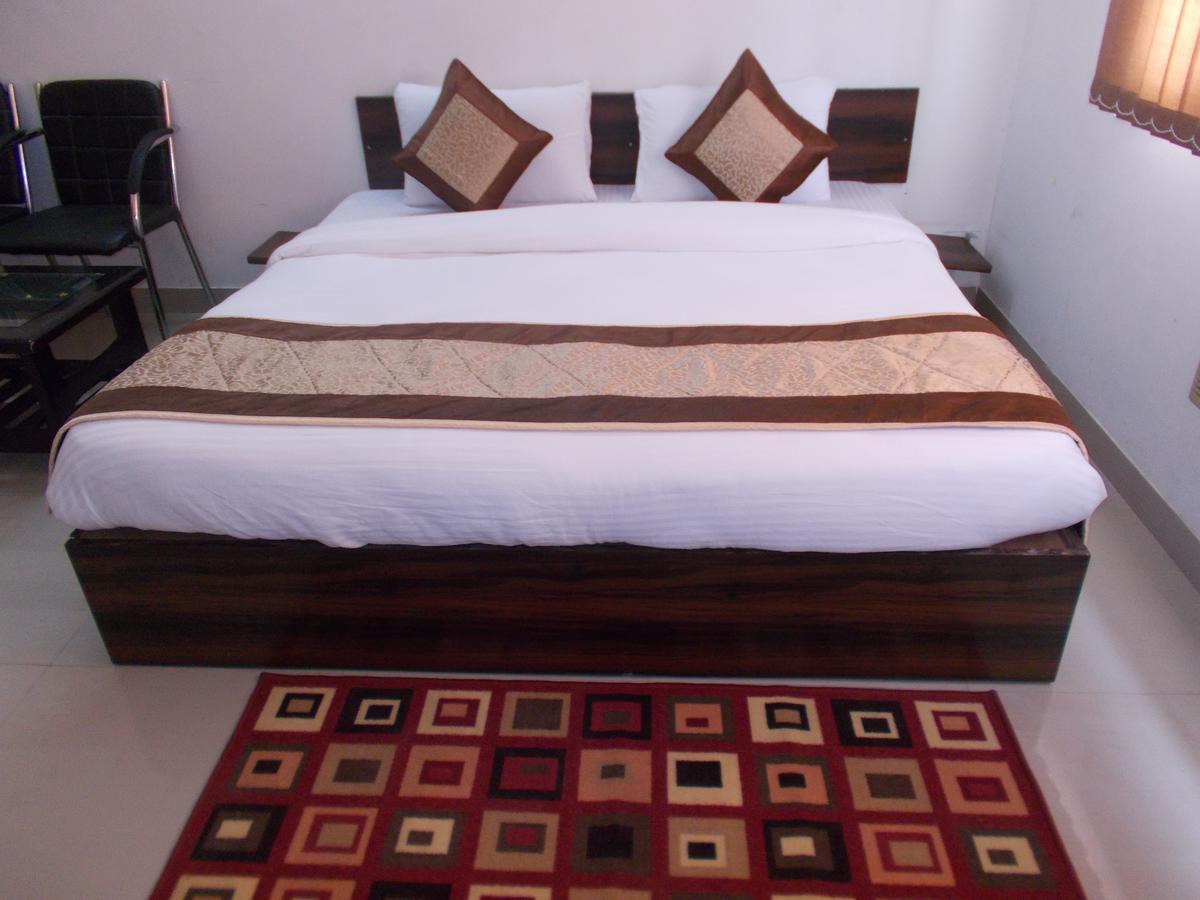 The Radiance And Apartment New Delhi
