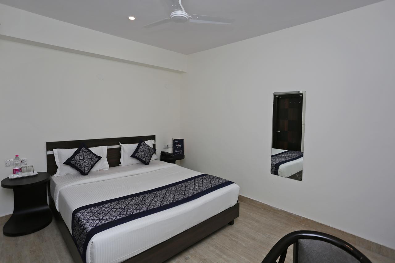 Airport Heights Hotel New Delhi