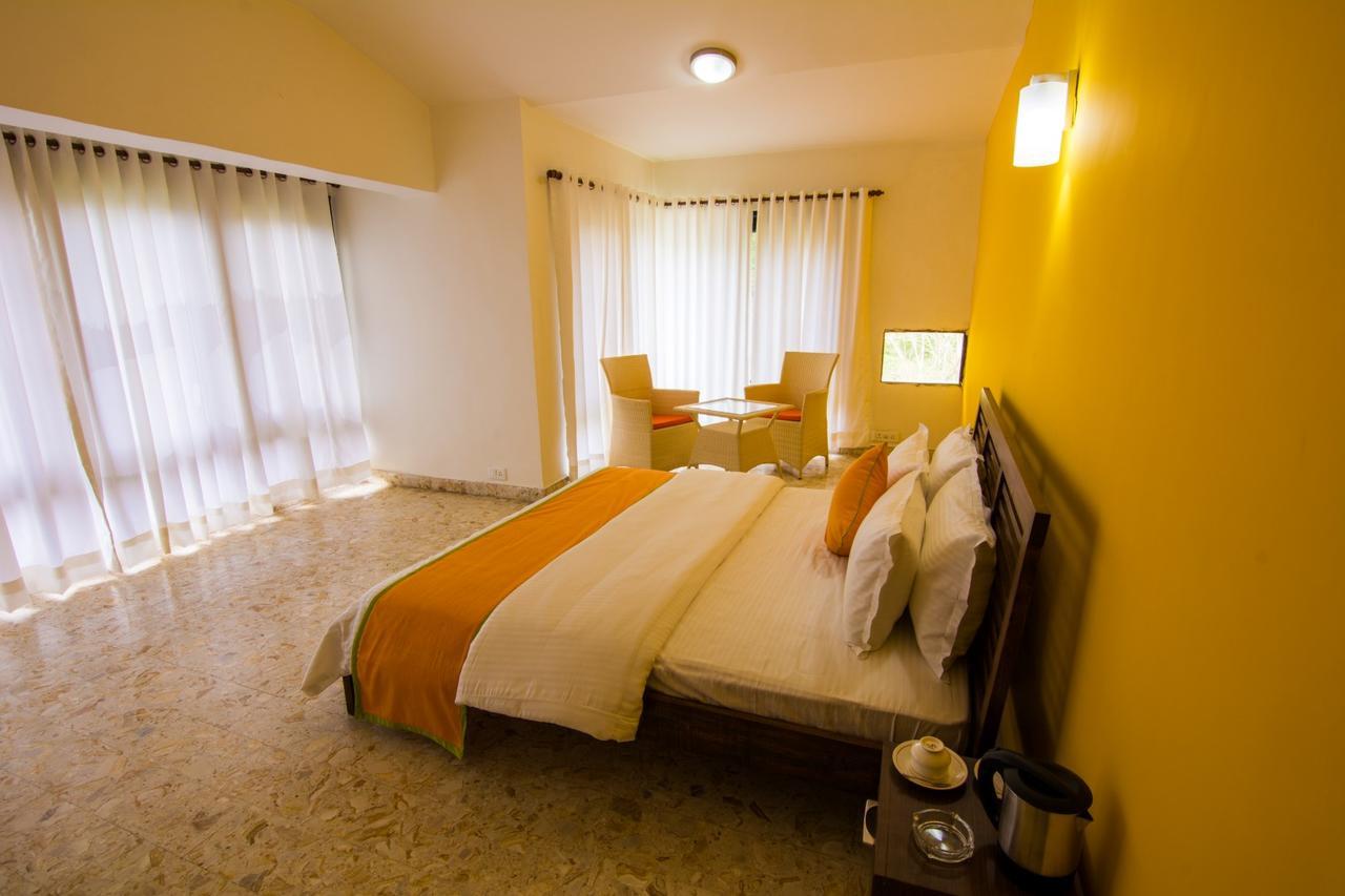 V Resorts Farm Delhi 3*