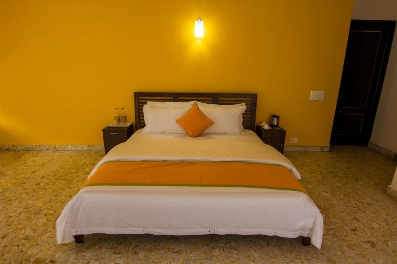 V Resorts Farm Delhi Resort Nova Deli