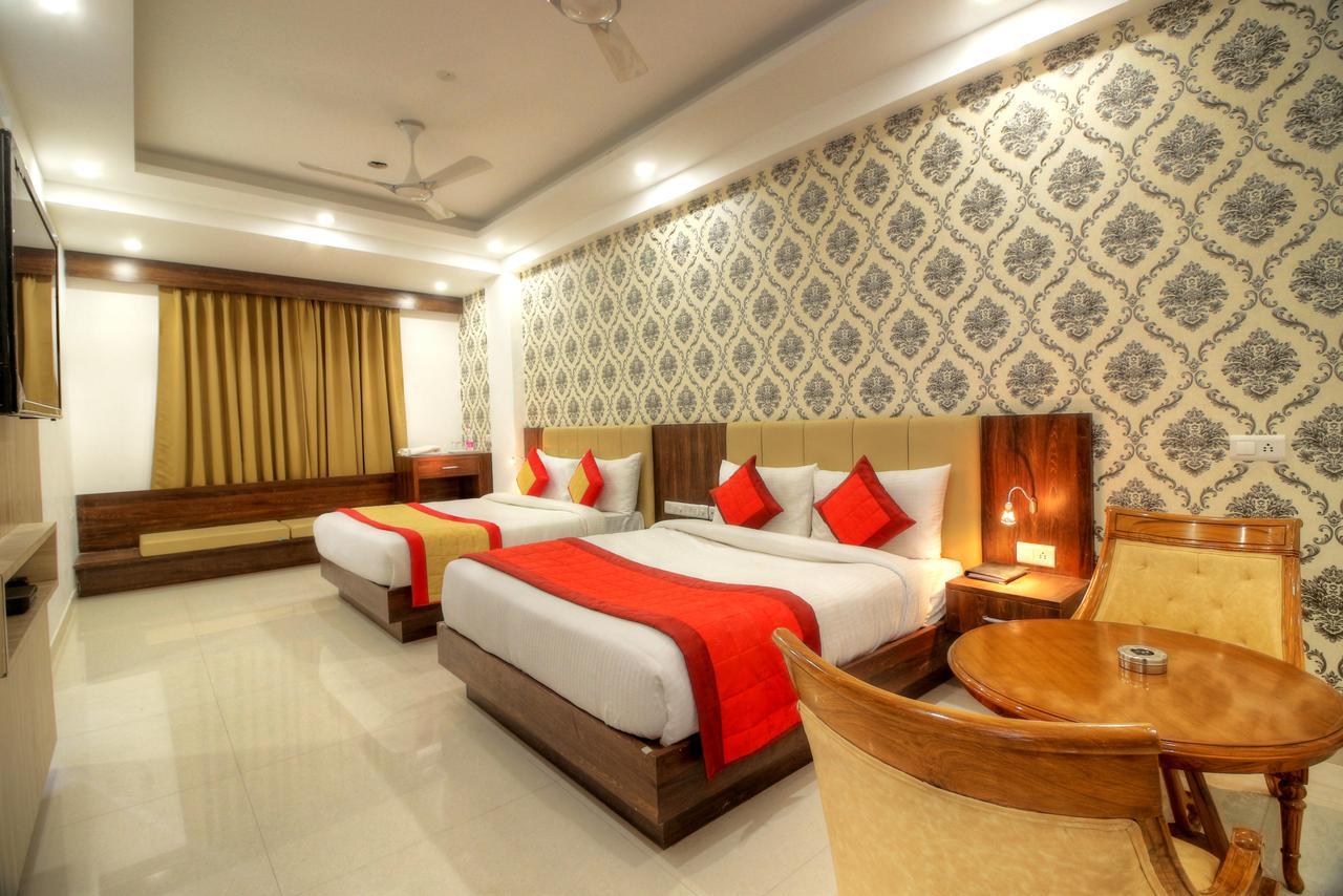 Almati - Near Delhi Airport Hotel New Delhi