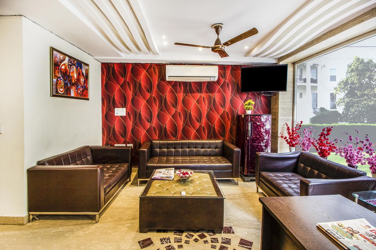 Hotel Fabexpress Le Continental Paharganj New Delhi