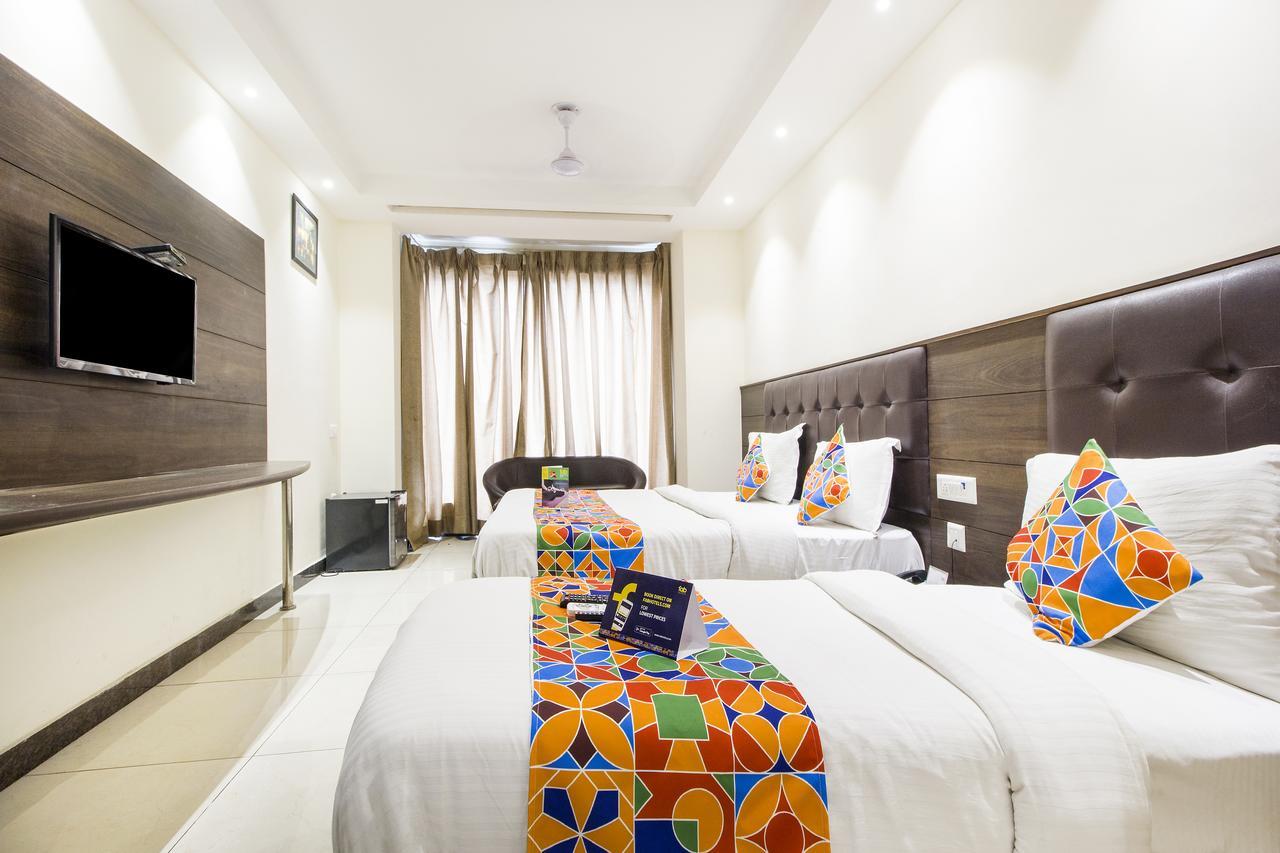 Fabexpress Le Continental Paharganj Hotel