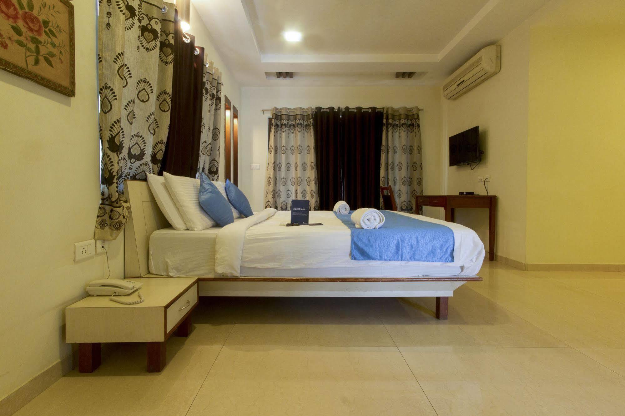 Fabhotel Empire Deluxe Safdarjungenclave Hotel New Delhi