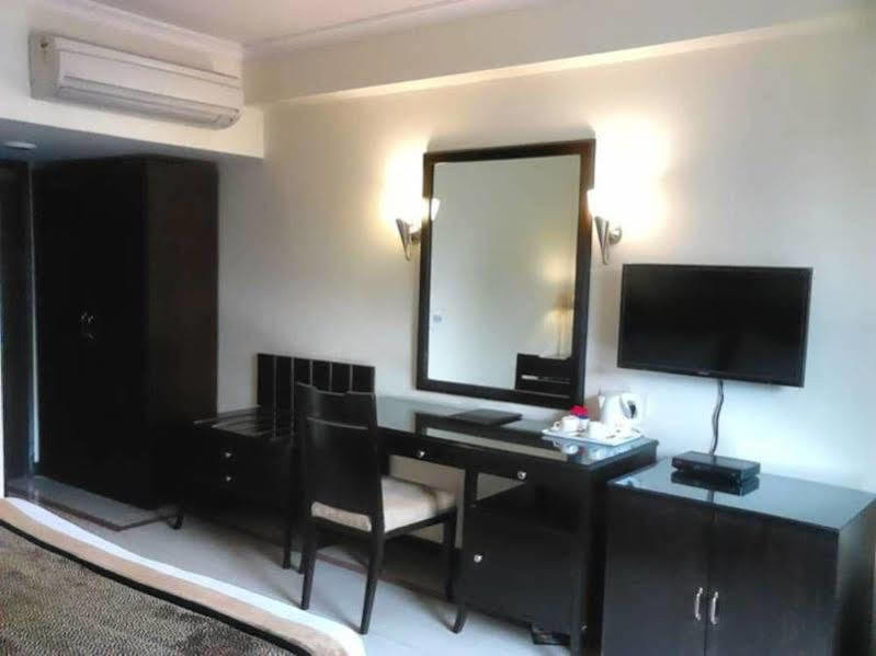 The Bmk Hotel Greater Kailash 3* Delhi (National Capital Territory of India)