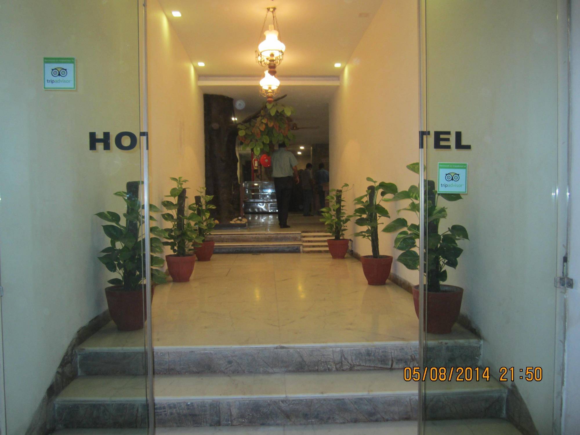 Sohana Palace Near Railway Satation Hotel