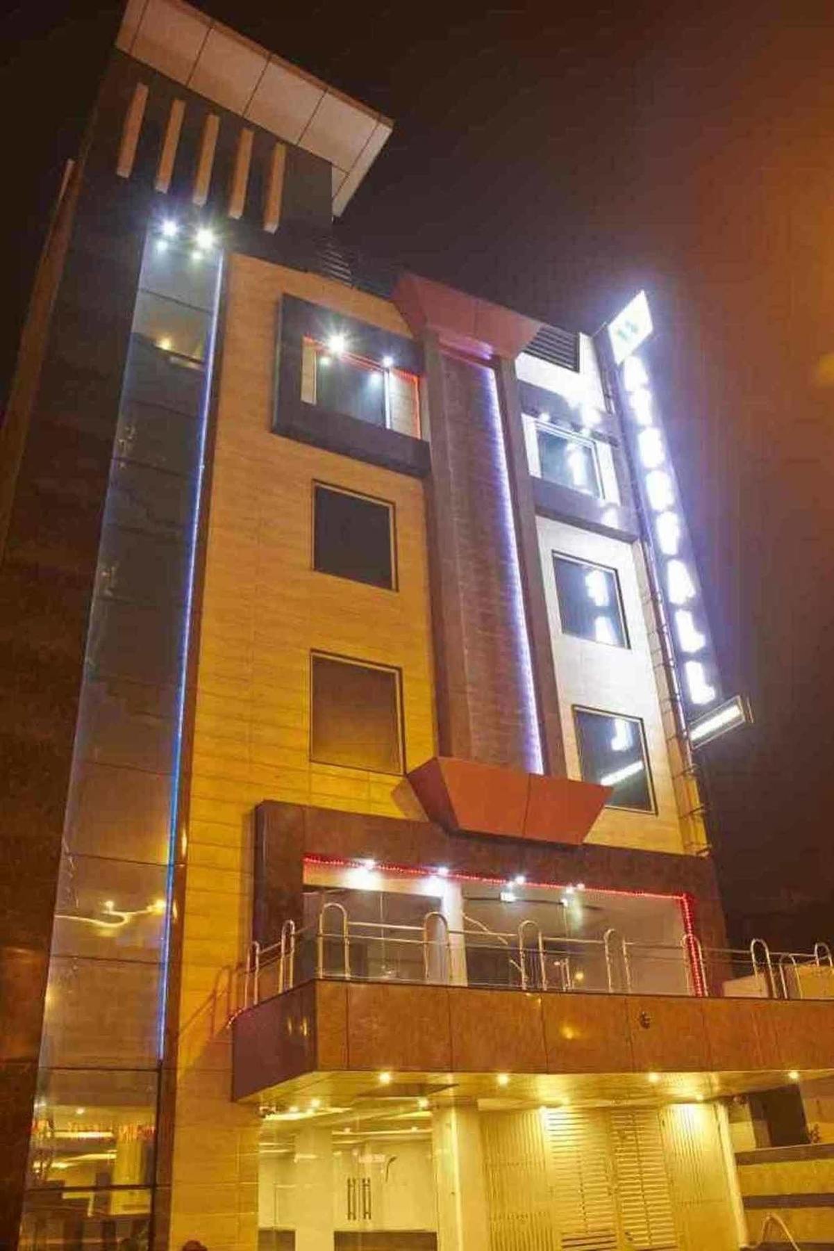 Hotel Waterfall 3*