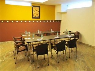 Hotel Tawang Near B L Kapoor Hospital A Well Hygiene 3*
