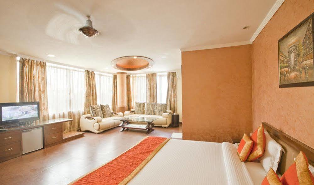 Chirag Residency Hotel New Delhi