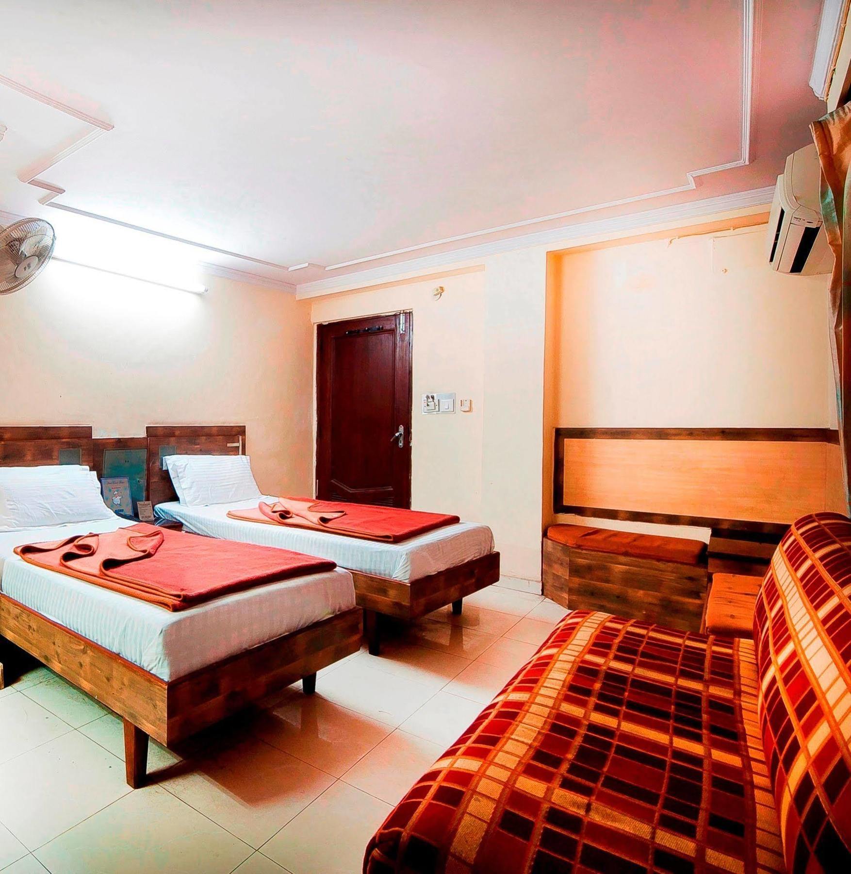 Tourist Bed & Breakfast 2*