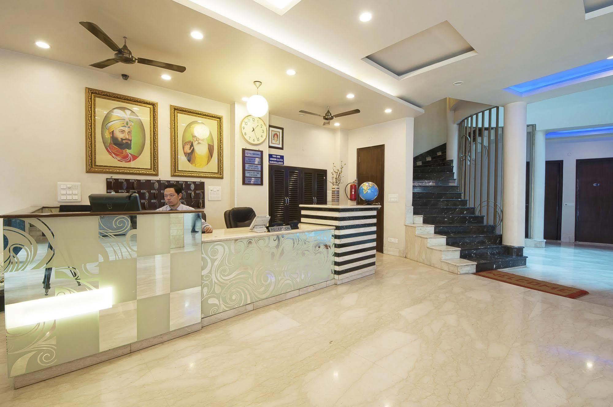 Shanti Hotel