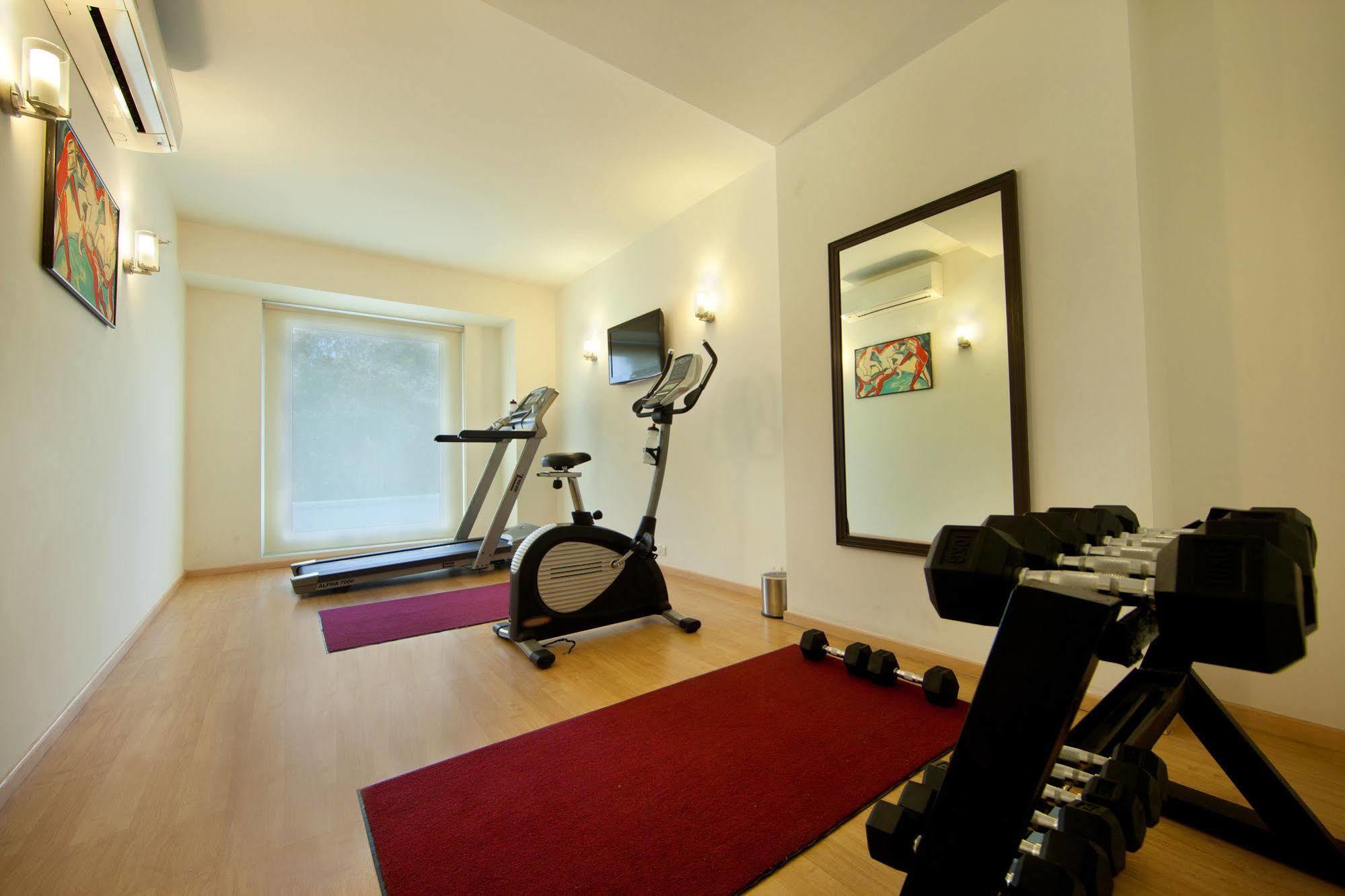 Hotel Red Fox By Lemon Tree Hotels, East Delhi (National Capital Territory of India)