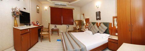 Hotel Royal Castle Grand 2*