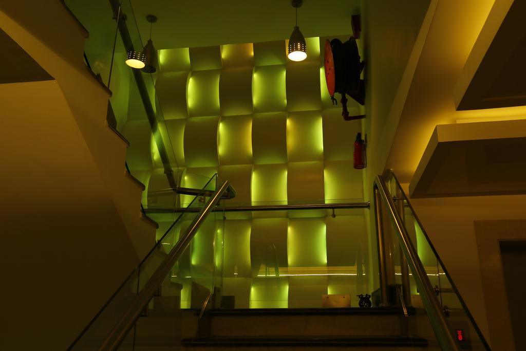 Hotel Good Times 3*