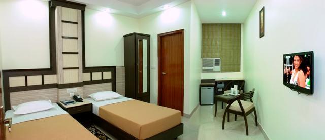 Aster New Hotel 3*