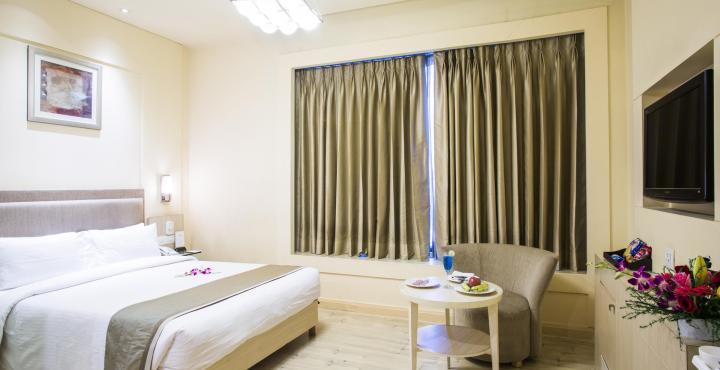 Sarovar Portico Naraina,