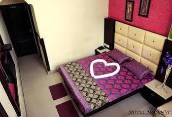 Maanvi Hotel 2*
