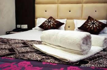 Maanvi New Delhi