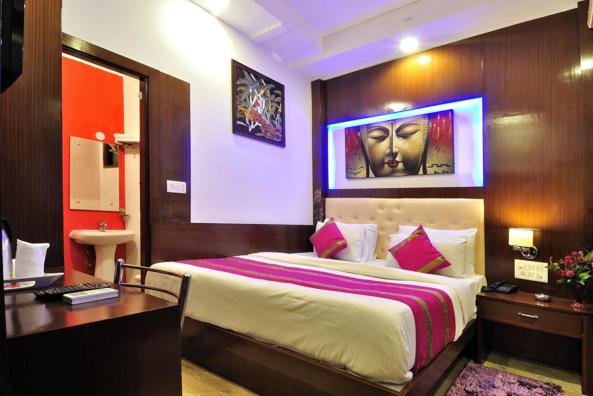 Nirmal Mahal - Paharganj - New Delhi