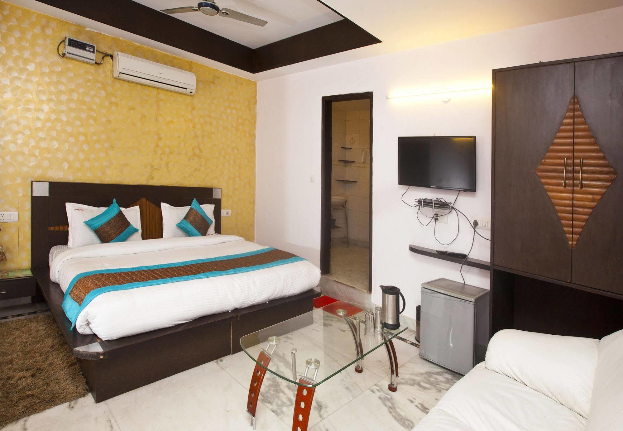 Hotel Ananda 3*