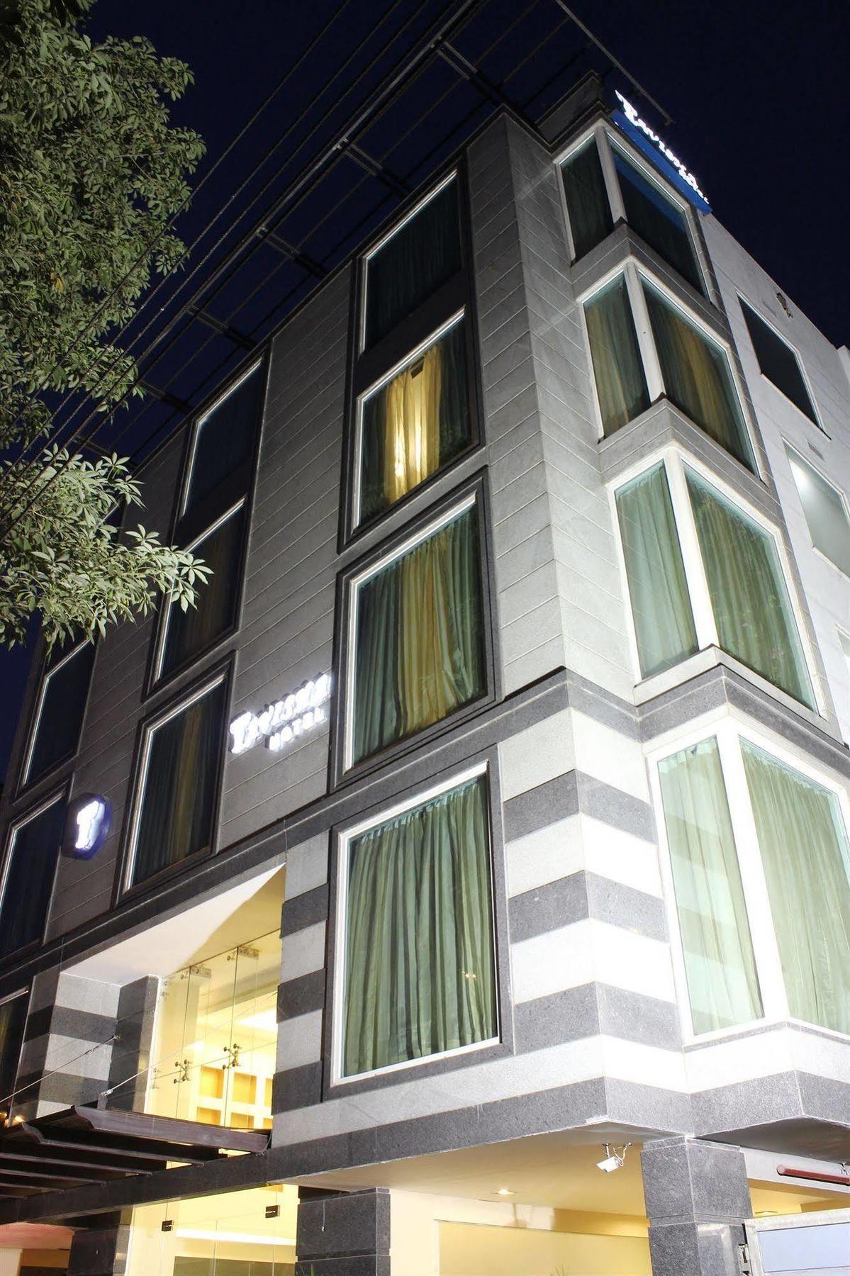 Rosemallow Hotel 4*