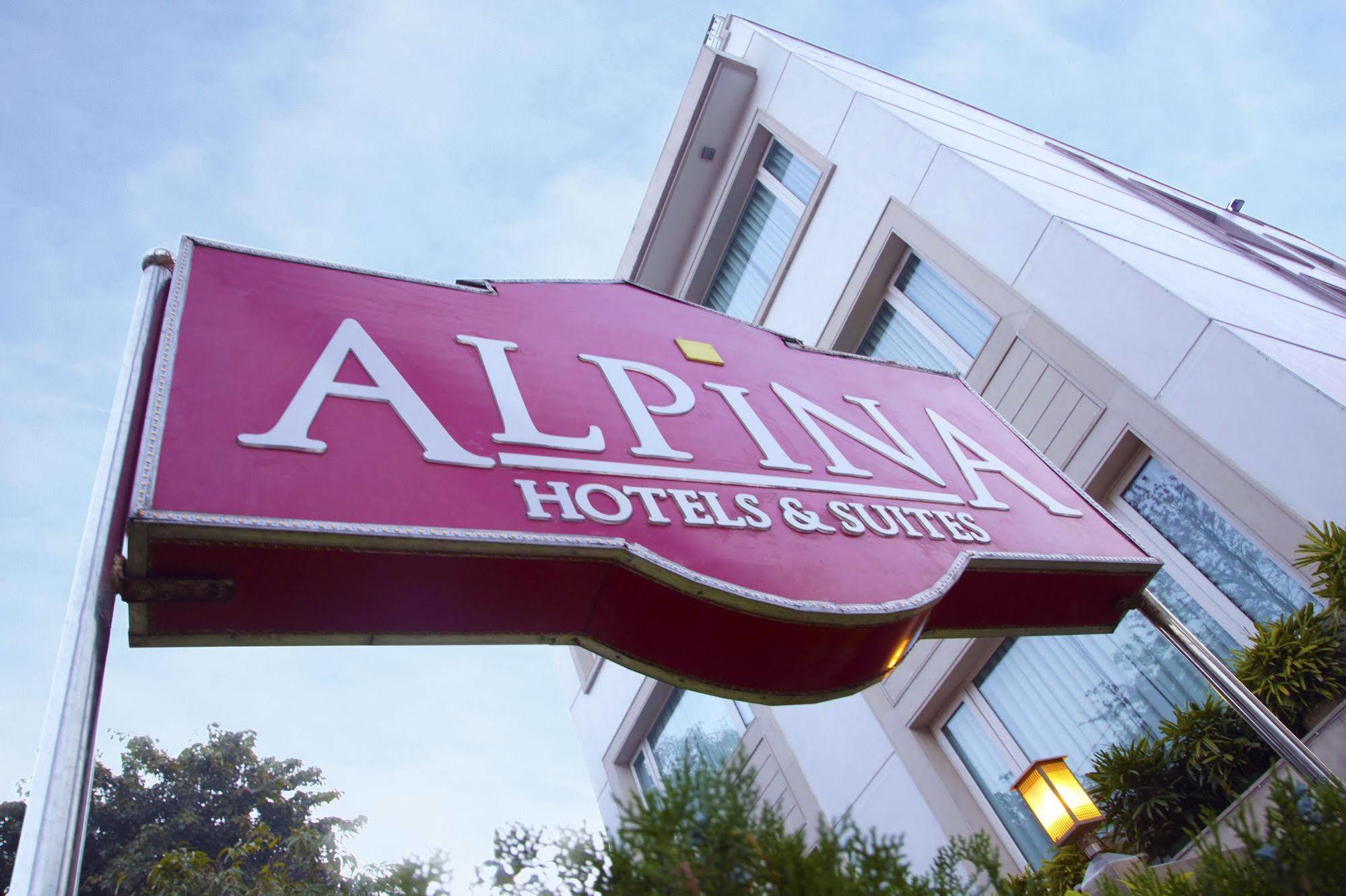 Alpina & Hotel New Delhi