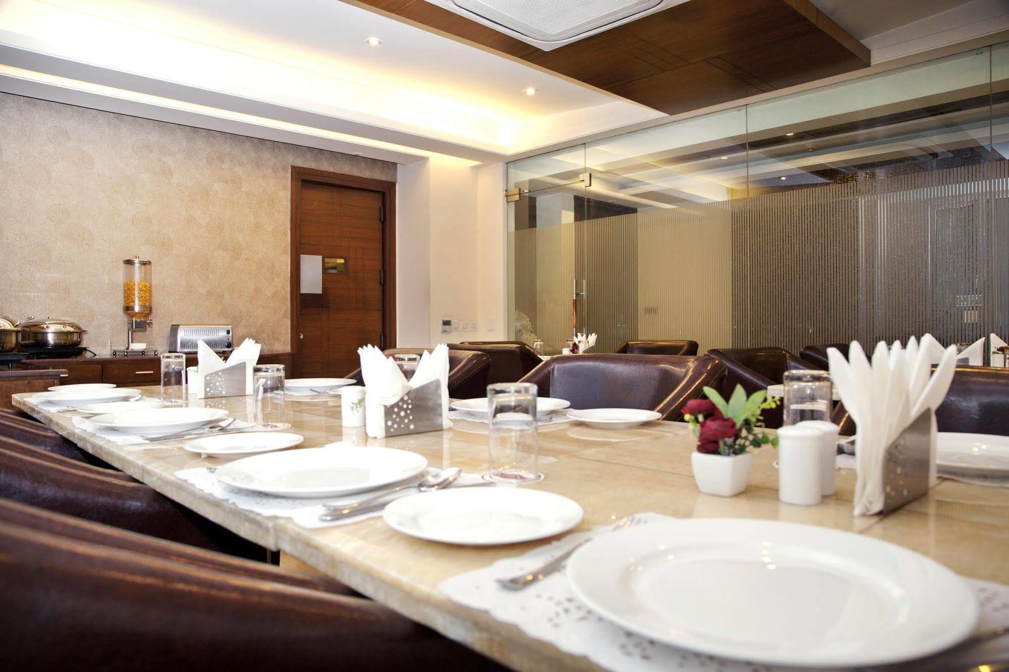 Hotel Alpina & 3*